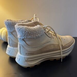 Sorel Women's Tan Winter Boots